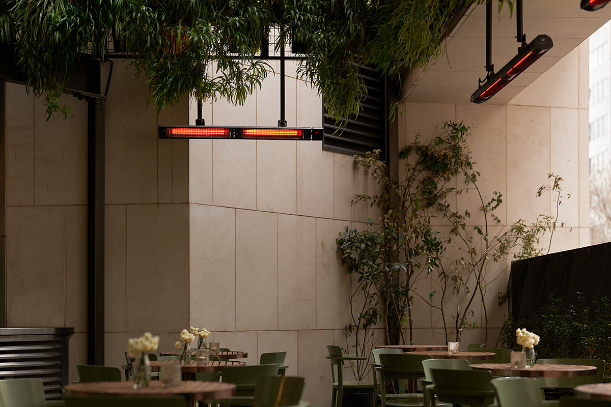The IRH-Es proved to be the perfect solution for the rooftop lounge. With highly efficient lamp and reflector technology, they deliver maximum, high-intensity warmth without the need for a ‘warm-up’ period